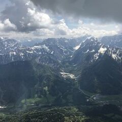 Flugwegposition um 12:19:28: Aufgenommen in der Nähe von Gemeinde Arnoldstein, Arnoldstein, Österreich in 2444 Meter